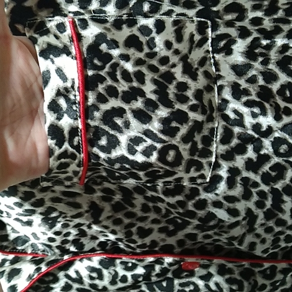 PINK K Like New Animal Print Bed Shirt Sz.2X (X-55 CRATE) - Picture 3 of 8